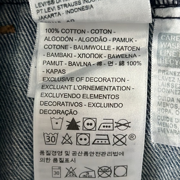 Levi’s Floral Laser Cut Out Trucker Jacket - Picture 12 of 12